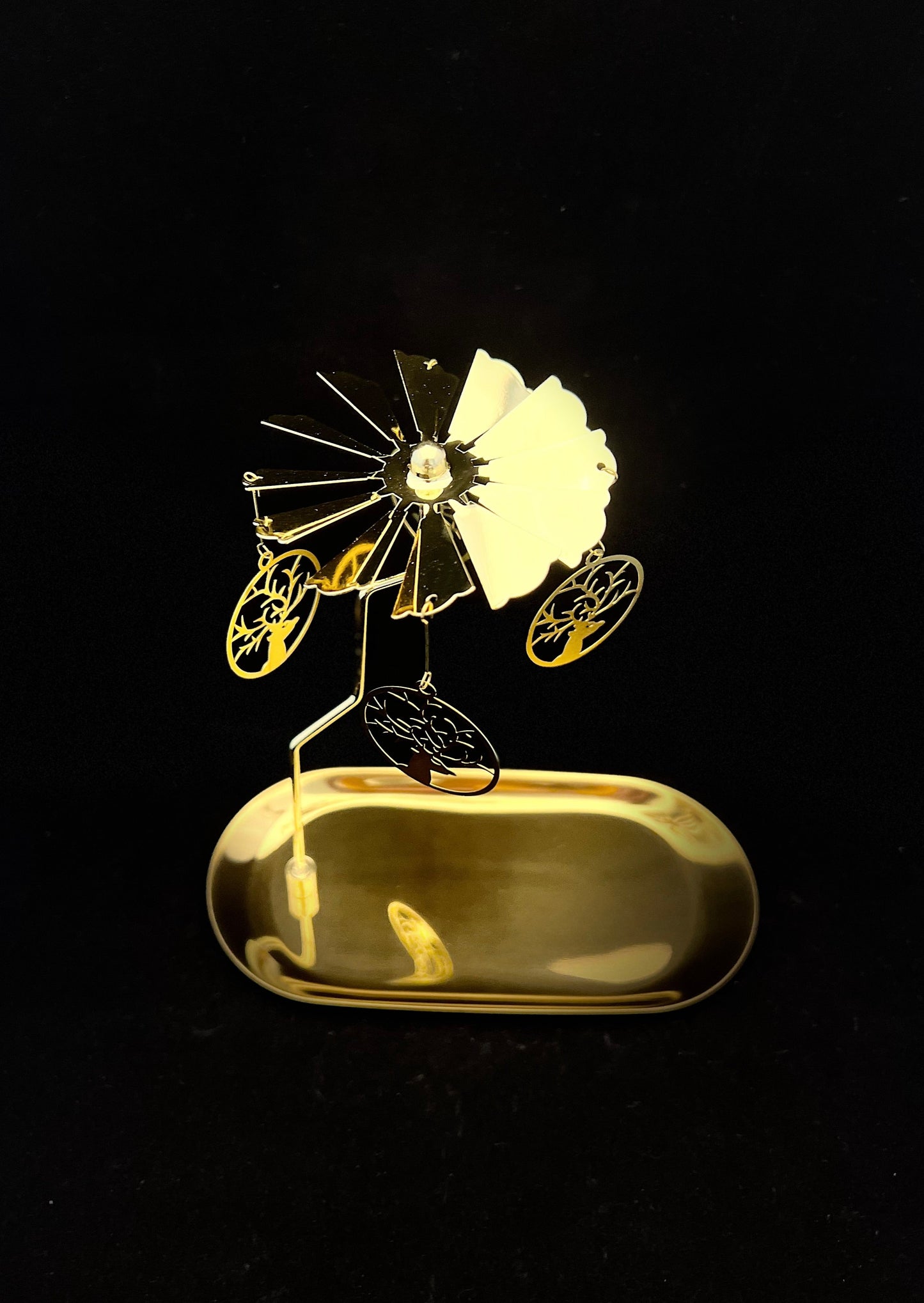 Candle Carousel - The Good Reindeer