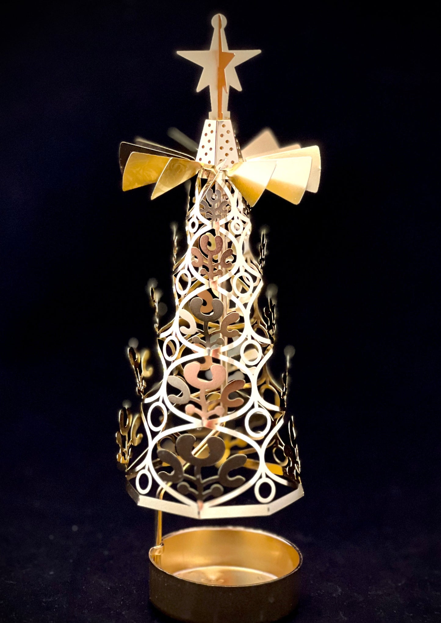 Candle Carousel - The Holly Berry Christmas Tree