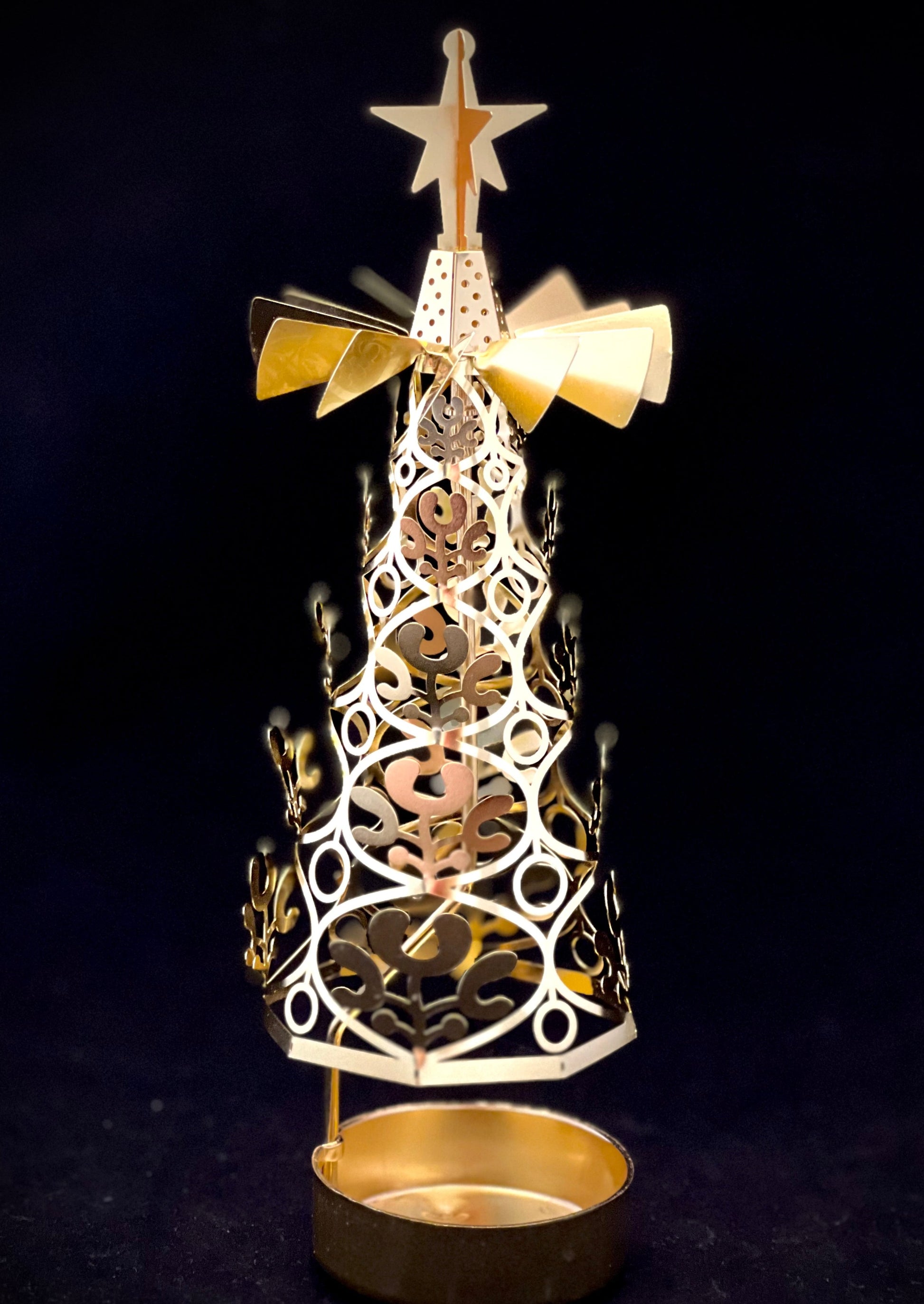 Candle Carousel - The Holly Berry Christmas Tree