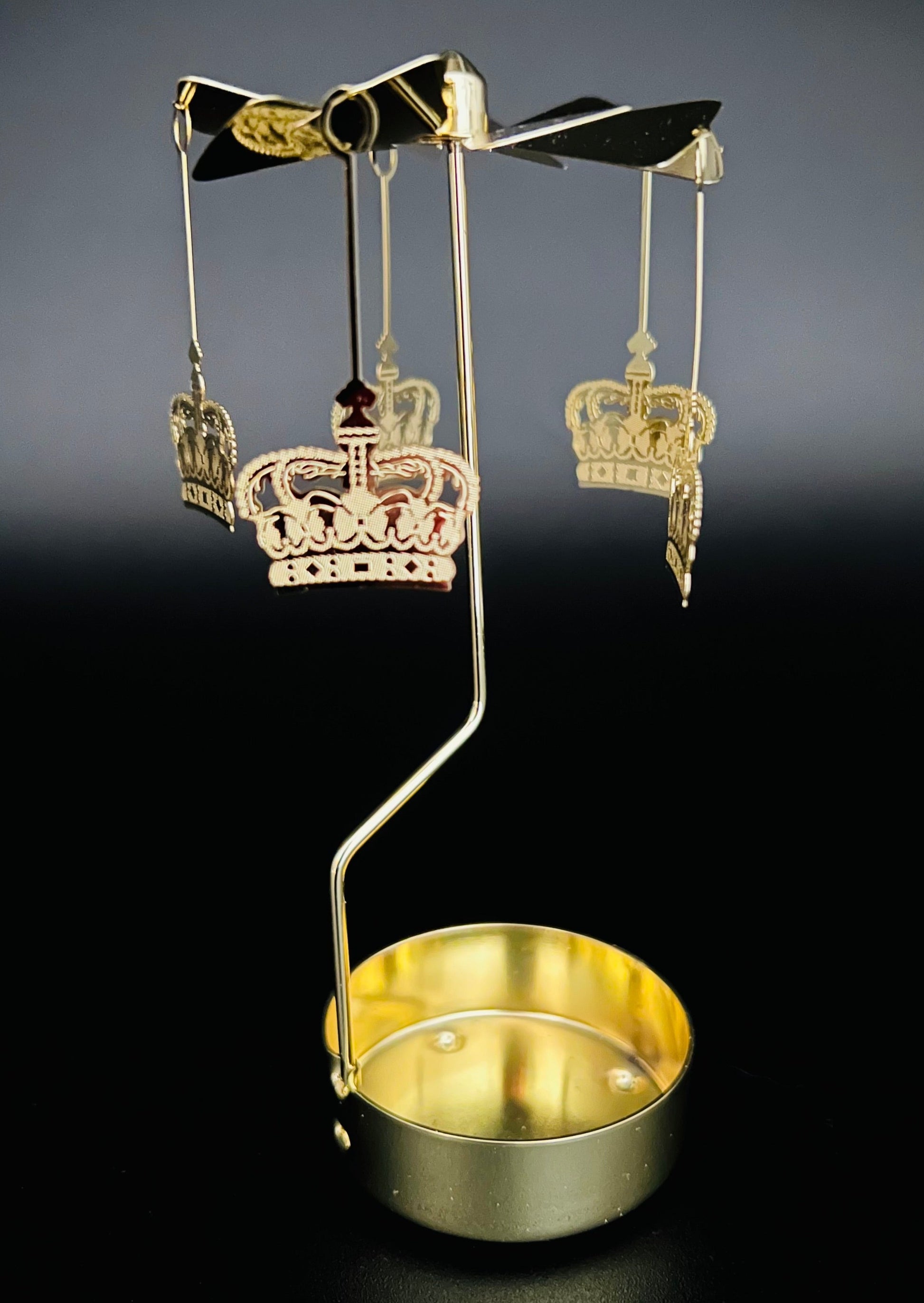 Candle Carousel - The Golden Crown