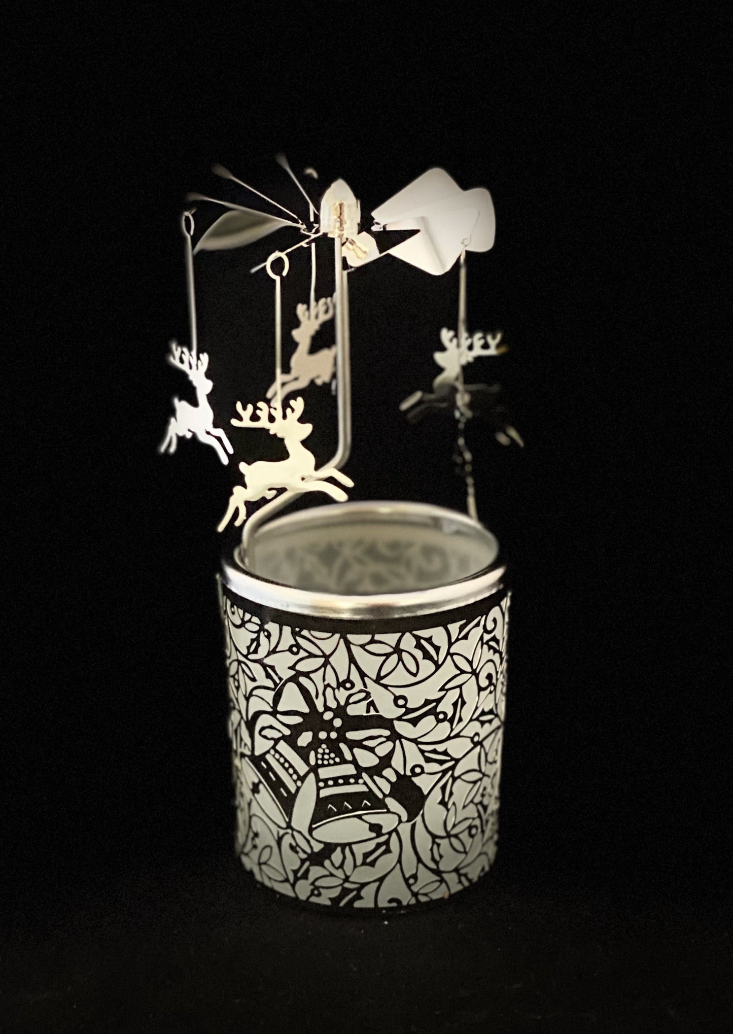 Candle Carousel - The Silver Reindeers